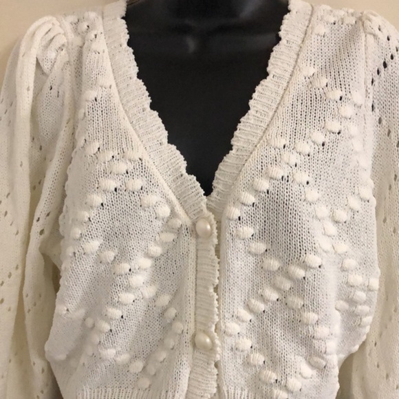 Jessica Simpson cream crochet‎ eyelet look dotted v-neck cardigan sweater size M - Picture 5 of 11
